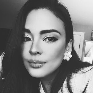 Meet your Posher, Jenniffer